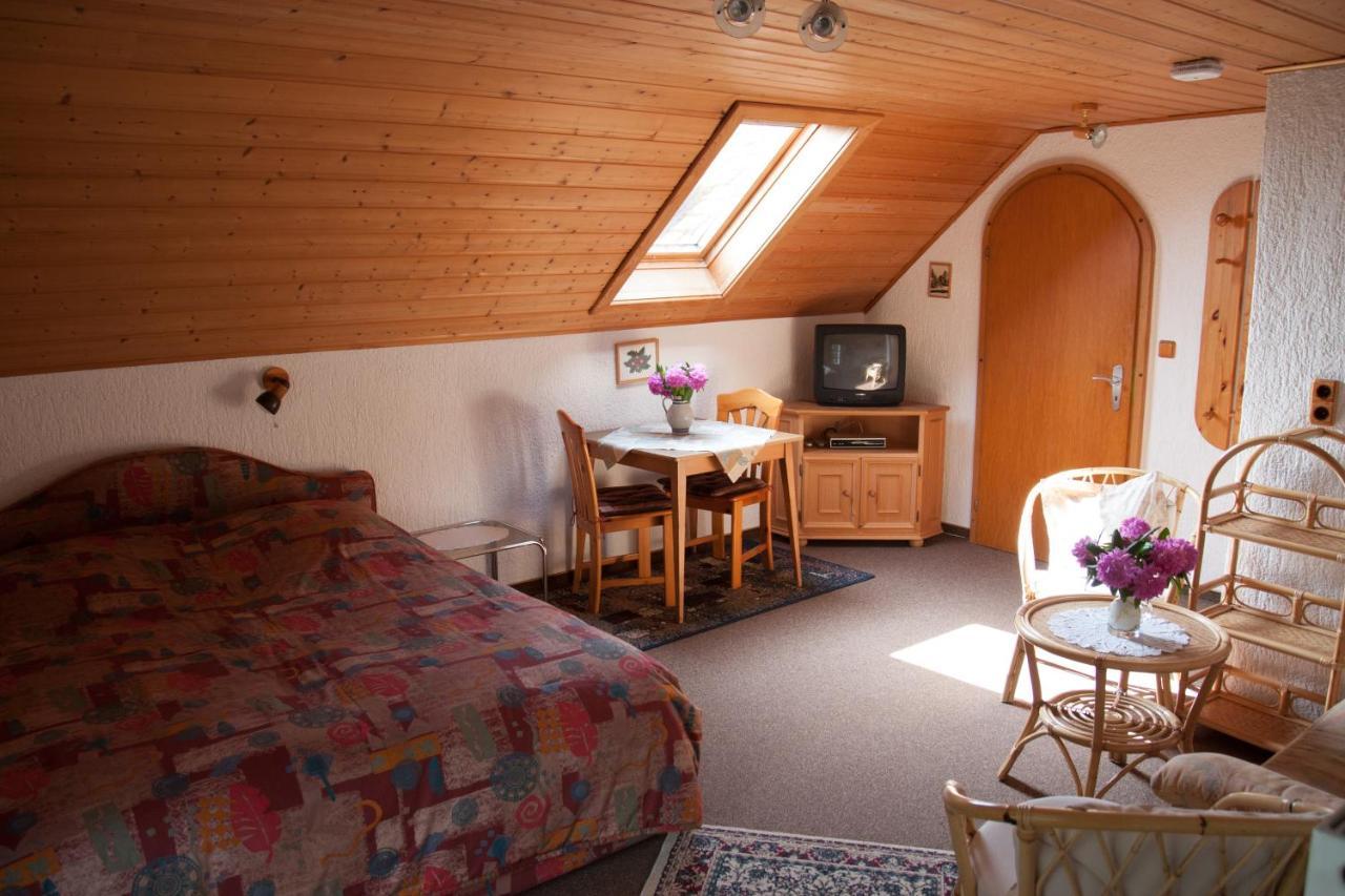 Appartamento Haus Am Wald - Urlaub Am Nationalpark Langweiler  Esterno foto